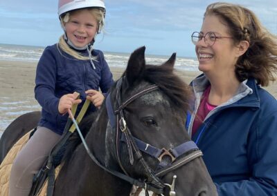 Pascale, reine des tout petits au baby poney